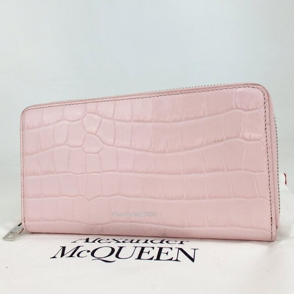 Authentic ALEXANDER McQUEEN 591220 486430 Zip around purse leather